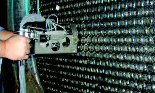 The tube-to-tube sheet scanner in operation. Image courtesy of FORCE Technology.