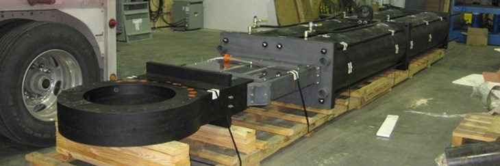 Figure 4: 9-Tonne 30-foot long spring return pneumatic 28-inch Class 300 guided shear gate (Photo by RW)