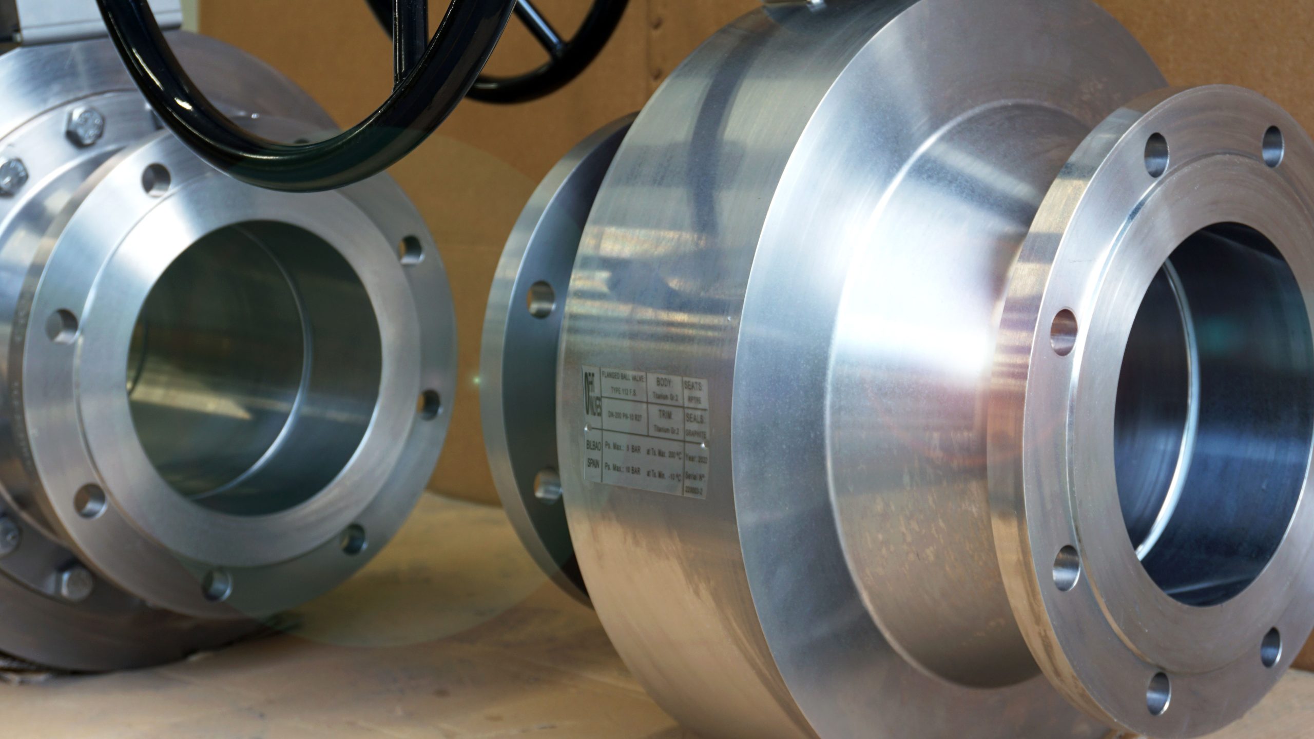 Regulating valves vs. on/off valves: features and advantages