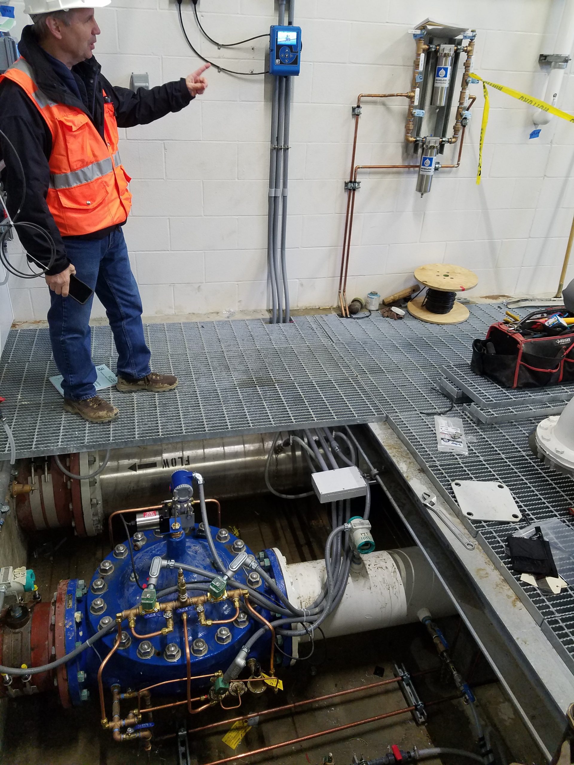 Drive Efficiency with Hybrid-Electronic and Hydraulic Valves