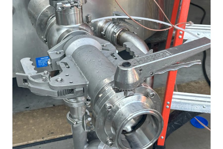 QuickClamp Quick Clamp Solutions Provides Support for Food and Beverage Facilities