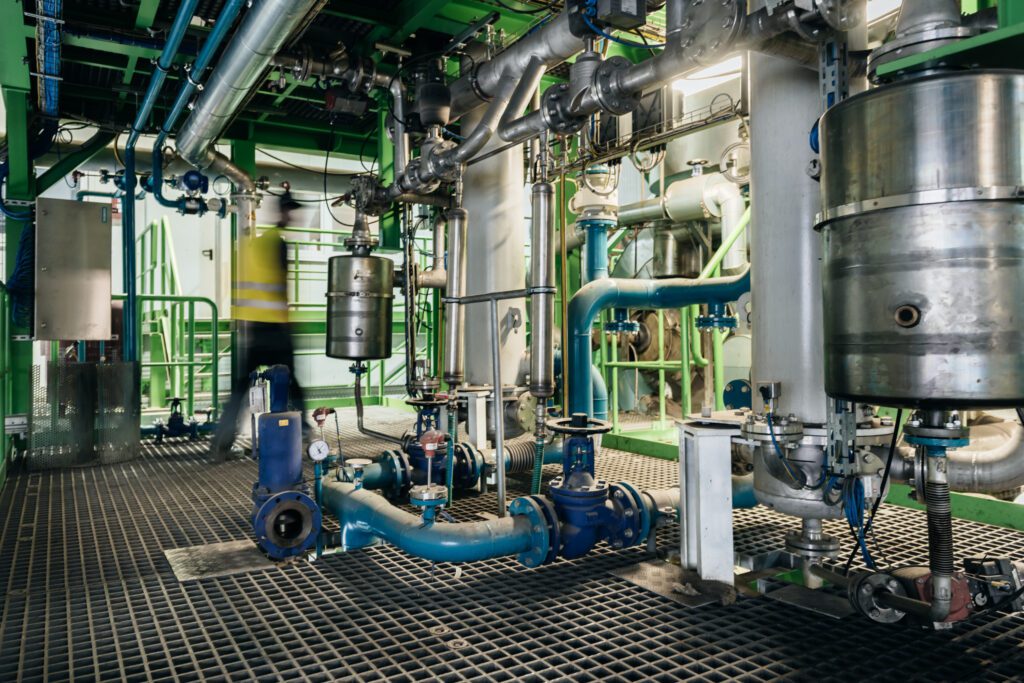 In addition to metal scrap, CRONIMET also recycles metal sludges, slurries, and powders from the metal industry.