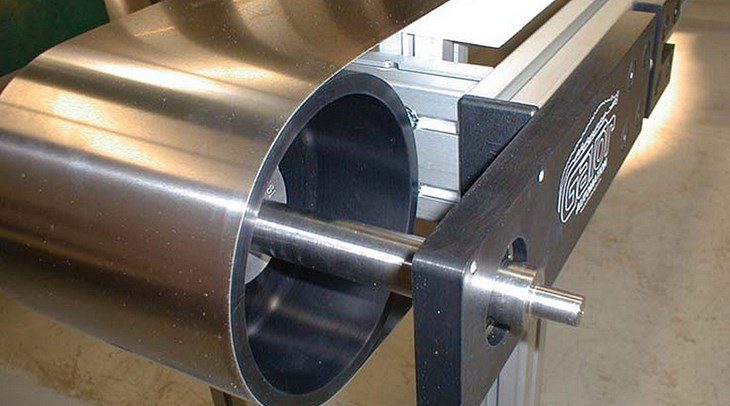 Endless stainless steel belts have no moving parts in contact with the food products being conveyed.