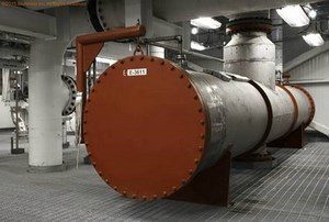 Nickel-containing stainless steel vessels ensure product purity and long life.