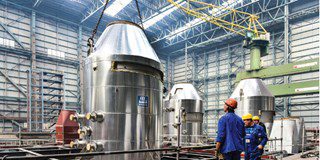 Highly corrosion-resistant nickel alloys