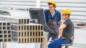 The Stalatube team optimizes its product offering and stock availability to meet customer needs.