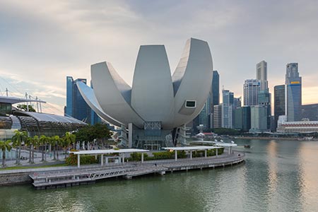 Marina-Bay-ArtScience_Museum,_Marina_Bay_Sands,_Singapore_s