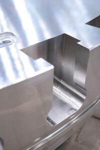 The Rolf Kind team produces high alloy stainless steel and nickel-based alloy forged parts of up to 50 tons and titanium parts of up to 15 tons.