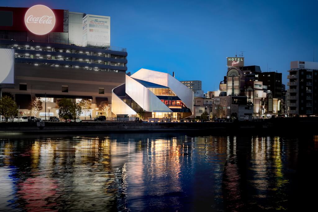 The +010 Building is located in the heart of Hakata ward in Fukuoka, Japan. Photo: GION.