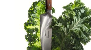 Circle Green is used by Stahl Krebs and Zwilling J.A. Henckels to produce a range of kitchen knives.