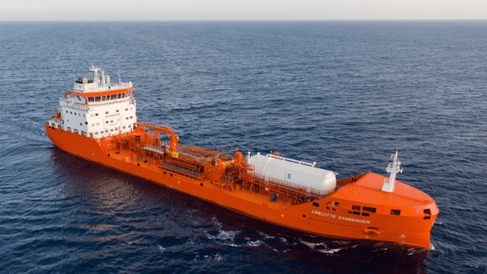 Essberger receives award for maritime shipping