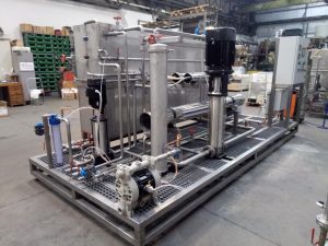 The most efficient way to recycle water is to purify the rinsing solution through the reconcentration of the drained pickling solution.