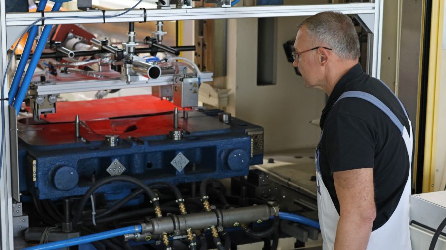 EmulDan: Neuer Schub für die vernetzte Fabrik – Energieeffiziente Umformung und Zerspanung