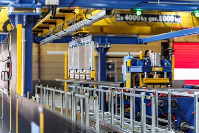 Schoeller startet Serienfertigung auf Großrohr-Laserschweißanlage