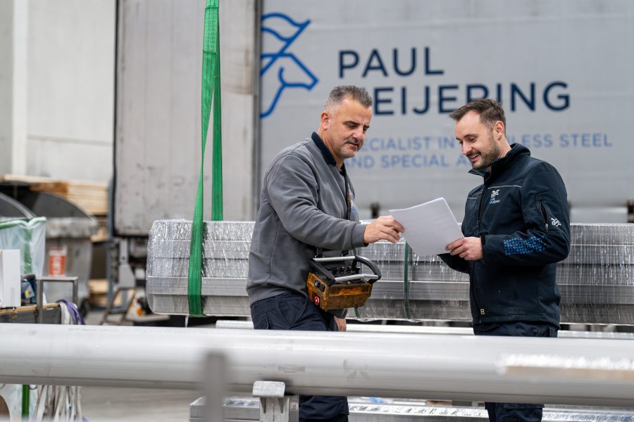 Ein Ort, an dem Stahl und Menschlichkeit zusammenkommen Edelstahl mit Haltung: Ein Familienunternehmen zwischen Tradition, Tempo und Technik